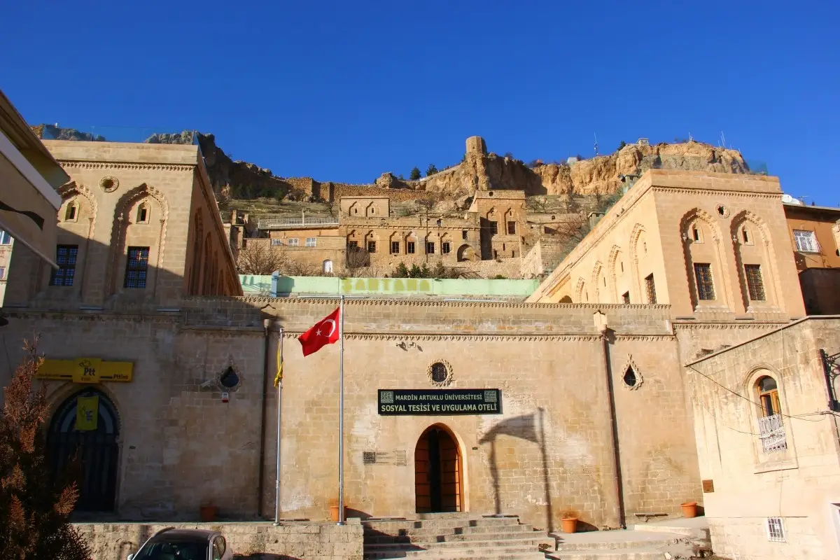 Mardin Turları, Mardin Oto Kiralama, Mardin Gezilecek Yerler, Mardin Otelleri, Mekanlar, Mardin Turu, Mardin Gezisi
