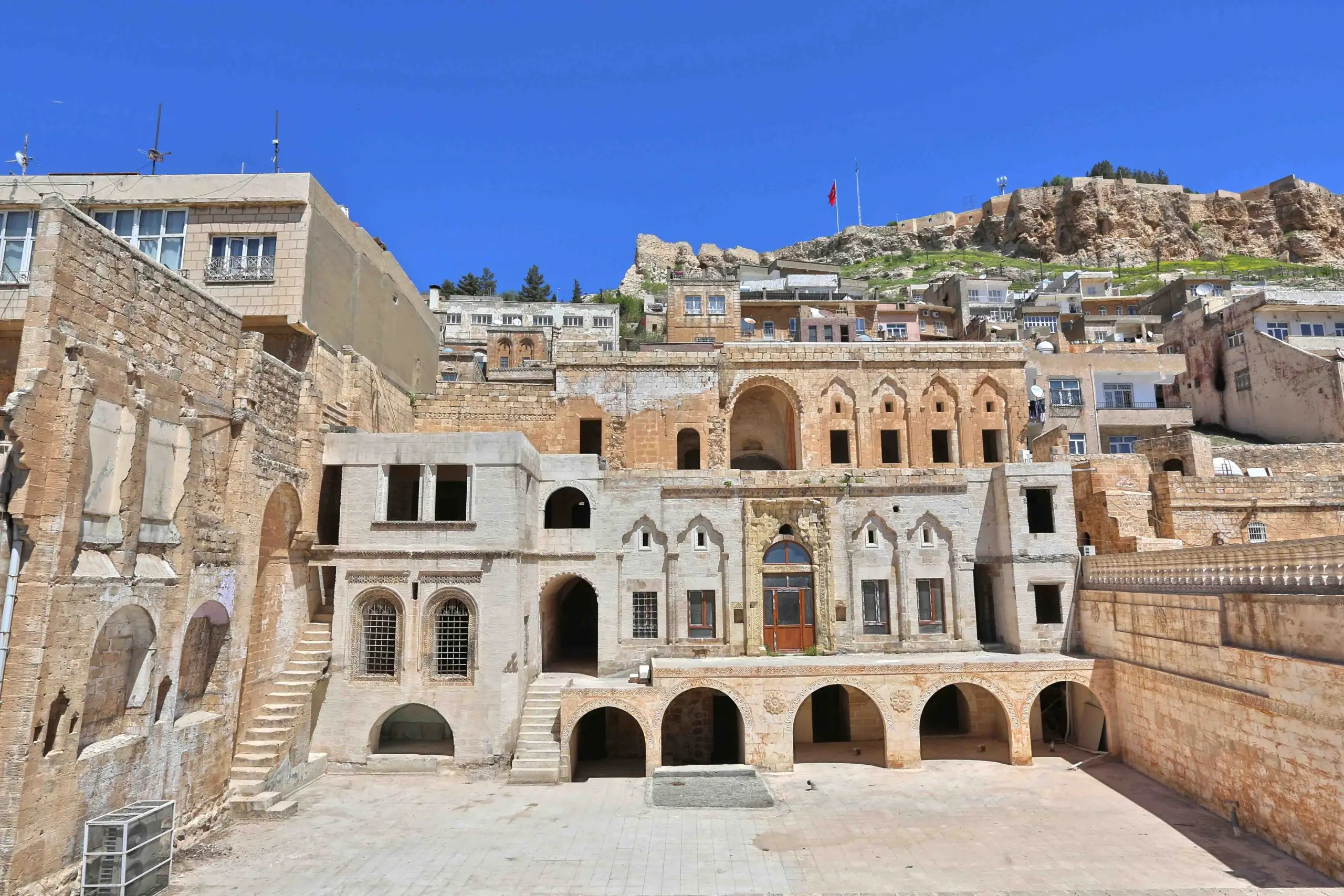 alman_karargahi mardin_bienali