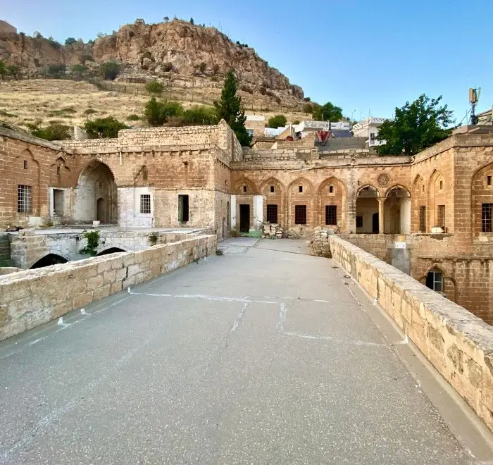 develi_han_mardin_bienali